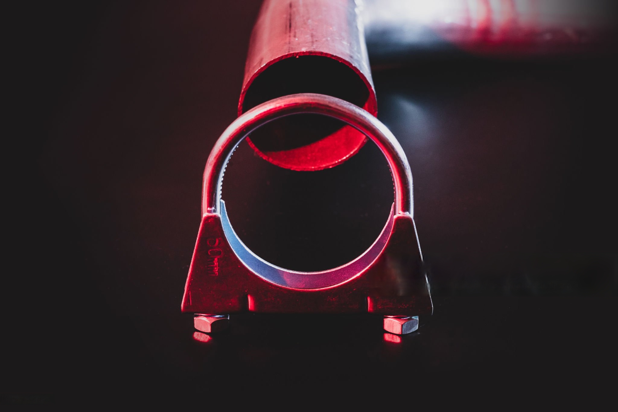 U-bolt clamp pipe connection Соединение трубы с помощью U-образного болта