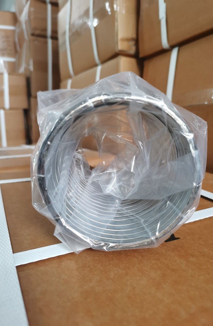 Внутренний блокирующий вкладыш Interlock Flex Pipe крупным планом