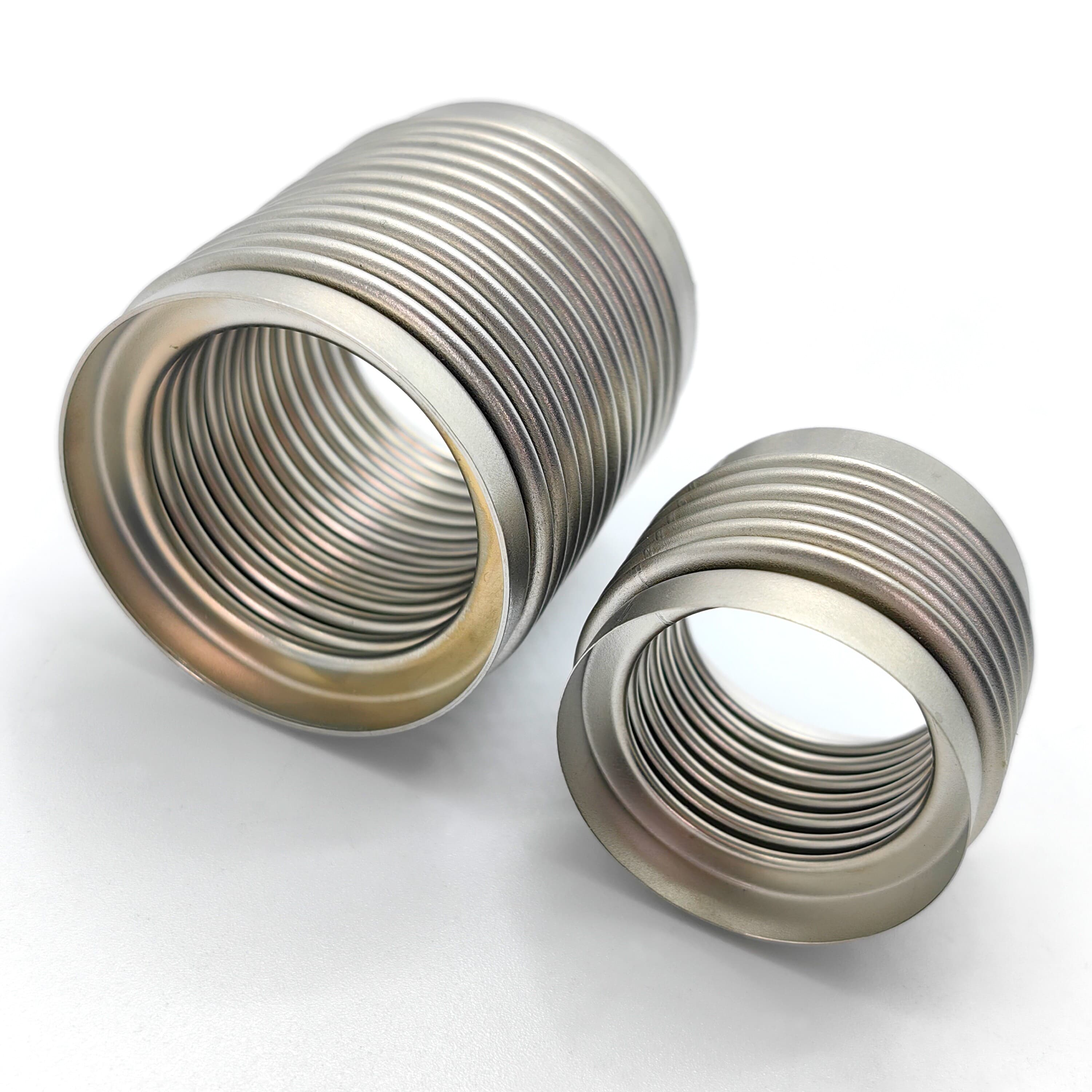 Схема сравнения однослойных и двухслойных гофрированных труб